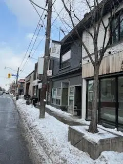 Toronto W02, ON M6S 3Z3,389 Jane ST