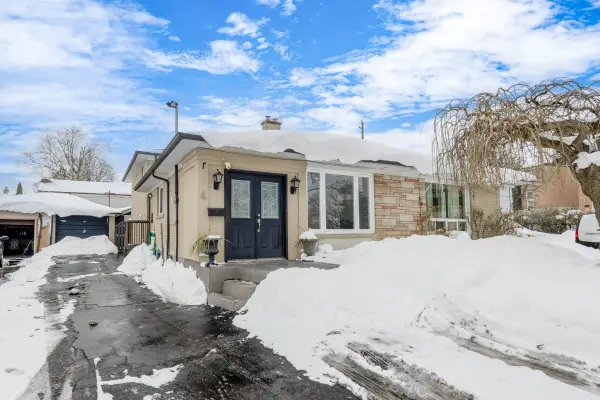 Toronto W05, ON M3J 1C1,4 Frankton CRES