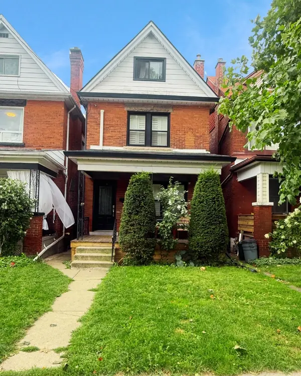 237 Balsam AVE S, Hamilton, ON L8M 3B9