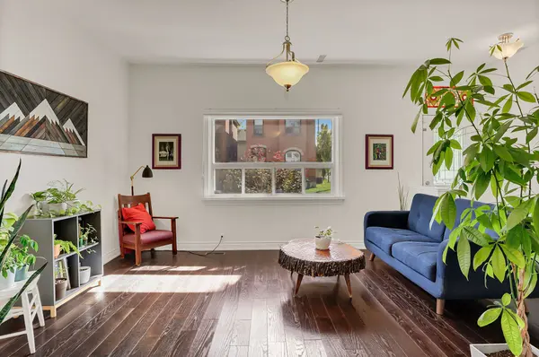 Hamilton, ON L8N 2N6,22 Liberty ST