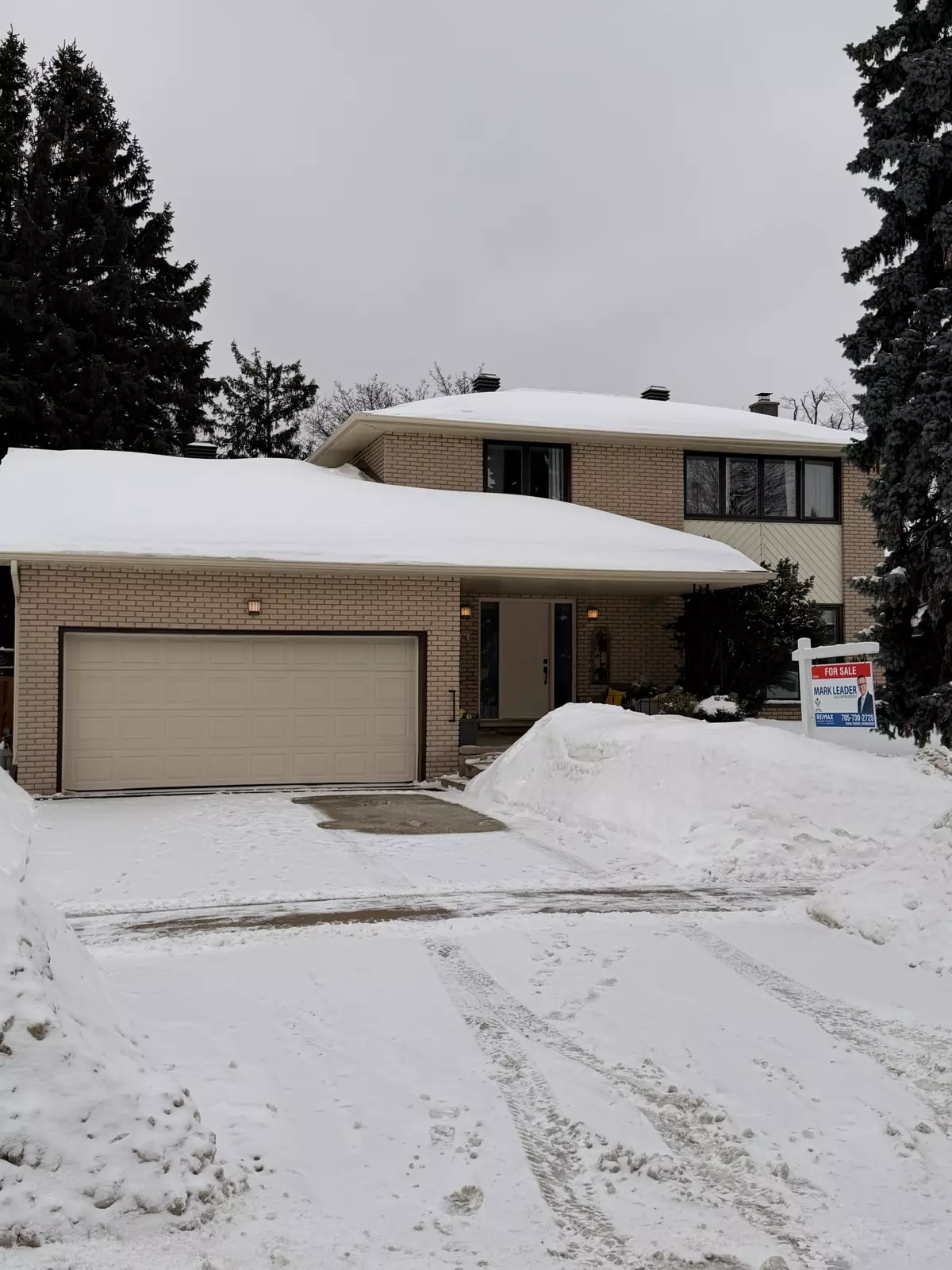 Barrie, ON L4N 3S7,56 Marshall ST