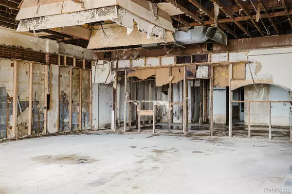 Flint, MI 48506,3600 Davison RD