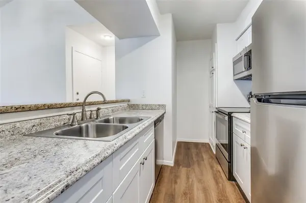 Dallas, TX 75248,5300 Keller Springs Road #2033