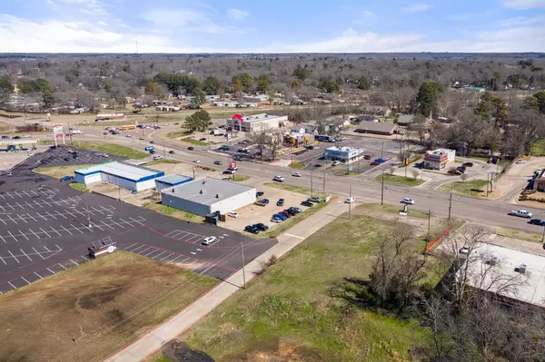 Mount Pleasant, TX 75455,902 S Jefferson