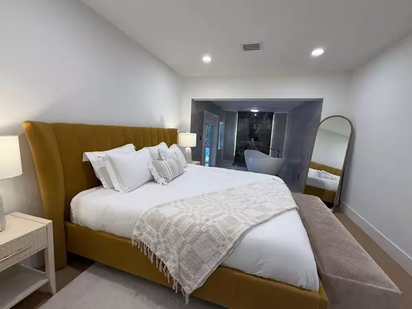 Fort Lauderdale, FL 33316,800 SE 11th Ct