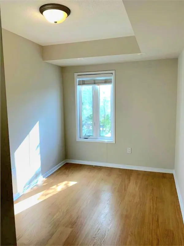 Markham, ON L3T 0A7,309 John ST #218