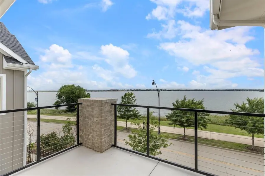 7013 Sunset Boulevard, Rowlett, TX 75088