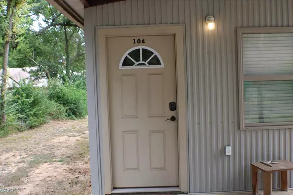 Naples, TX 75568,104 Truitt