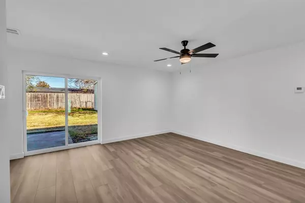 Garland, TX 75040,817 Northshore Drive