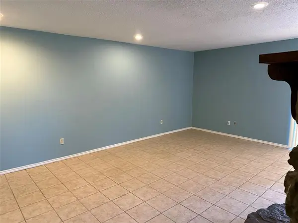 Grand Prairie, TX 75050,2414 March Lane