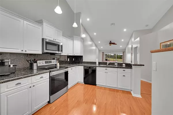 Margate, FL 33063,7428 S Pinewalk Dr S #18-4