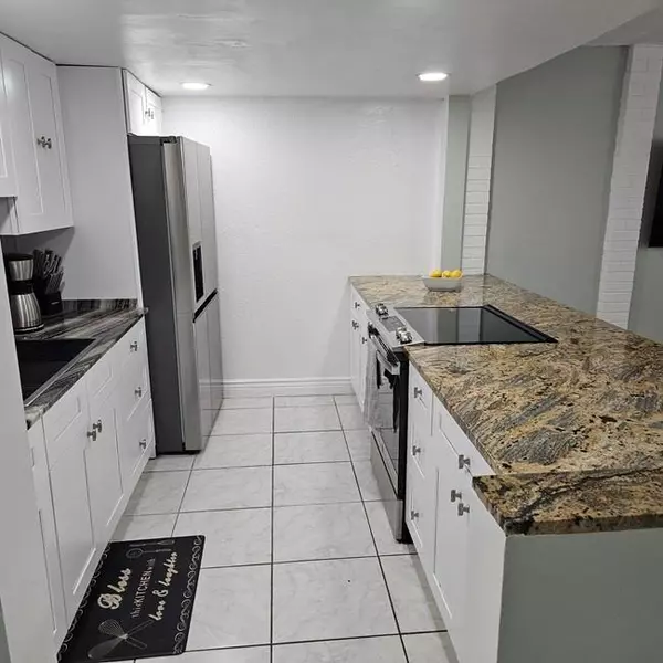 Sunrise, FL 33351,3270 N Pine Island Rd #307