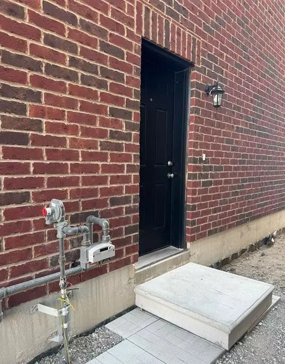 Barrie, ON L9J 0Y7,77 Suzuki ST #Lower Unit