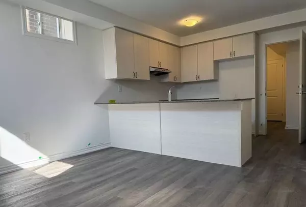 Barrie, ON L9J 0Y7,77 Suzuki ST #Lower Unit