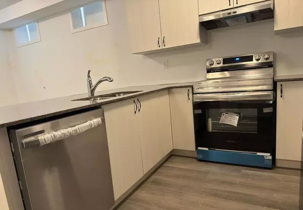 Barrie, ON L9J 0Y7,77 Suzuki ST #Lower Unit