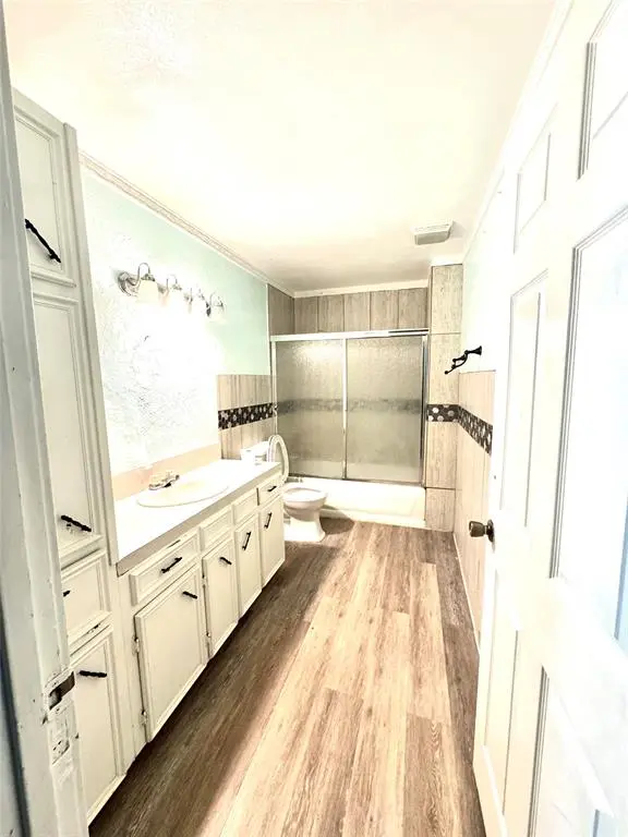 Jacksboro, TX 76458,238 S 8th Street