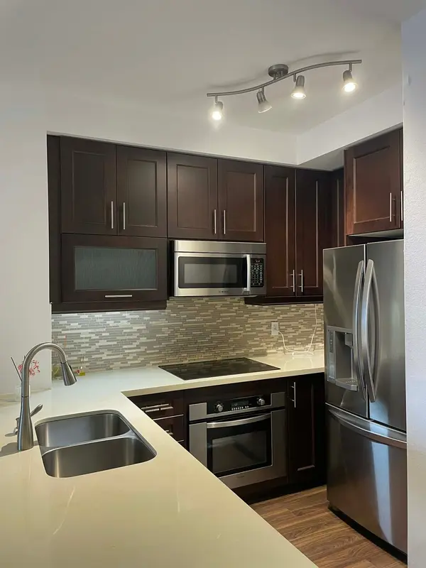 Toronto C01, ON M4Y 0A3,35 Balmuto ST #3004