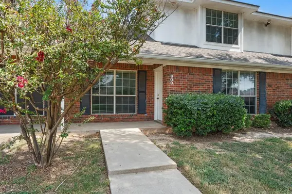 Hewitt, TX 76643,809 CHAMBERS CREEK