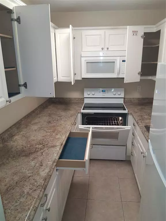 Fort Lauderdale, FL 33308,5720 NE 22nd Way #406