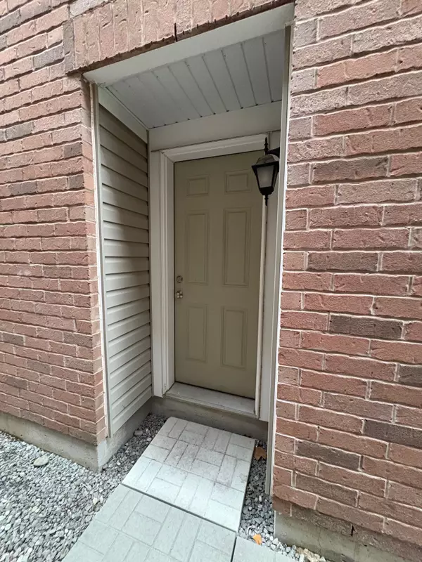 Milton, ON L9E 0B3,454 Grey LNDG #Basement