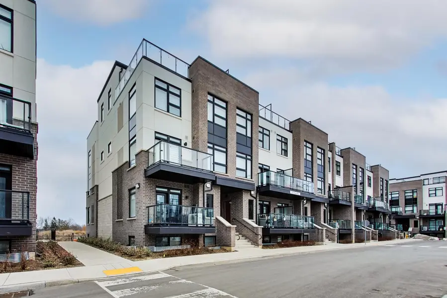 1577 Rose WAY #103, Milton, ON L9E 0J2