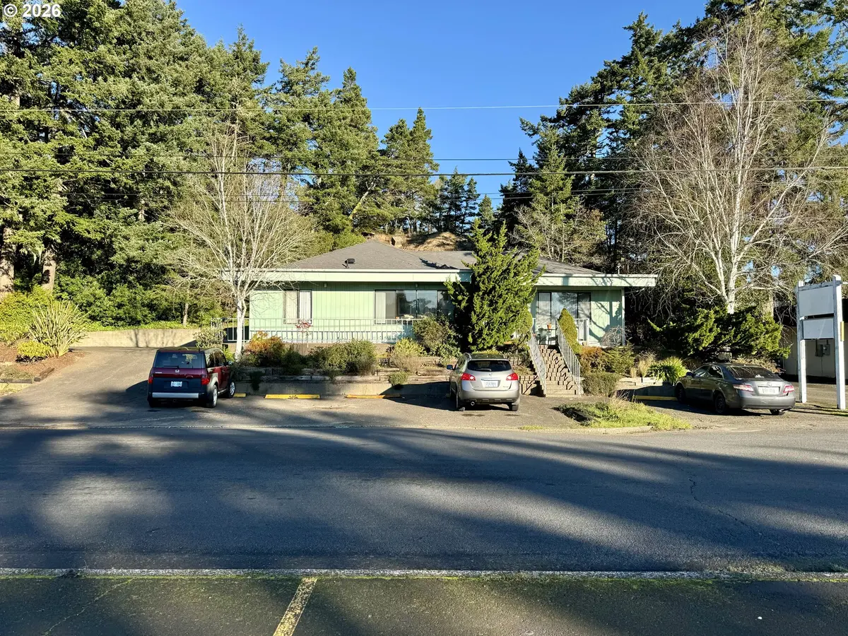 Florence, OR 97439,1647 12TH ST