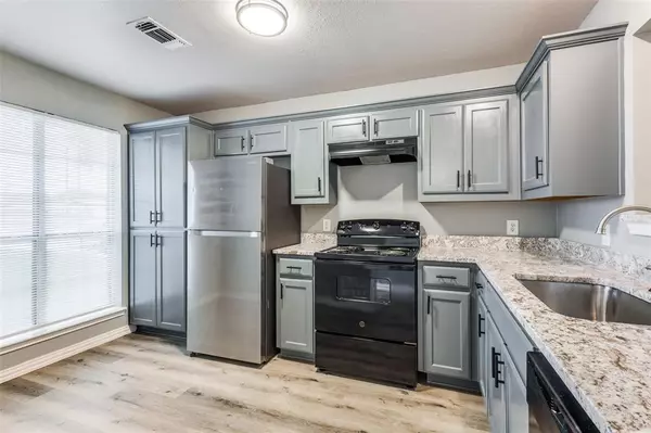 Anna, TX 75409,914-916 S Interurban Street