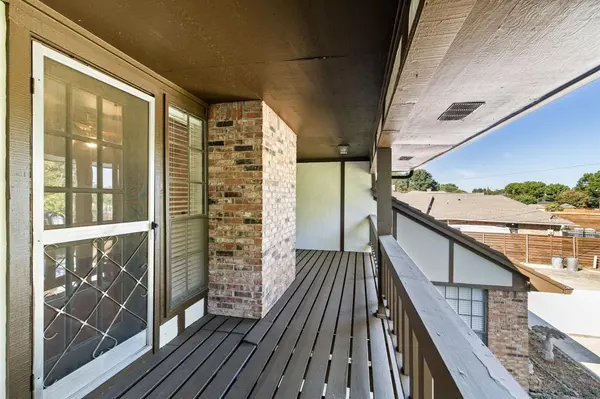 Sunnyvale, TX 75182,212 Magic Lane