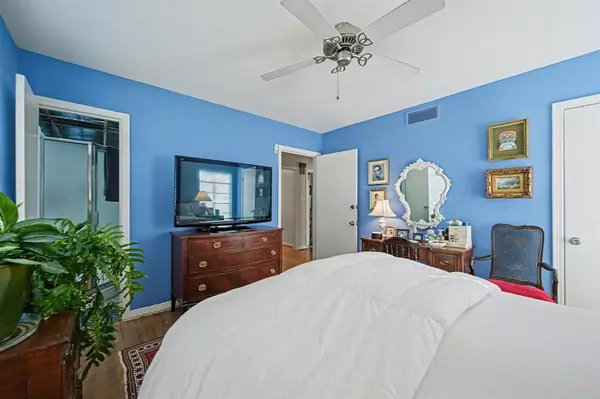 Dallas, TX 75220,9620 Lakemont Drive