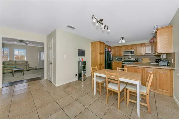 Blue Ridge, TX 75424,203 N Church Street