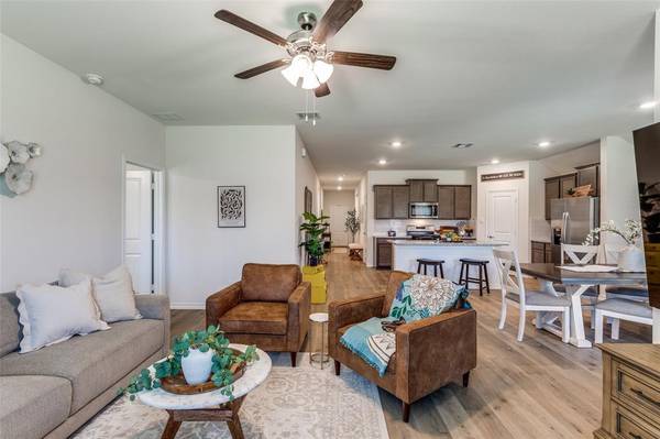 708 Cool Canyon Trail, Princeton, TX 75407