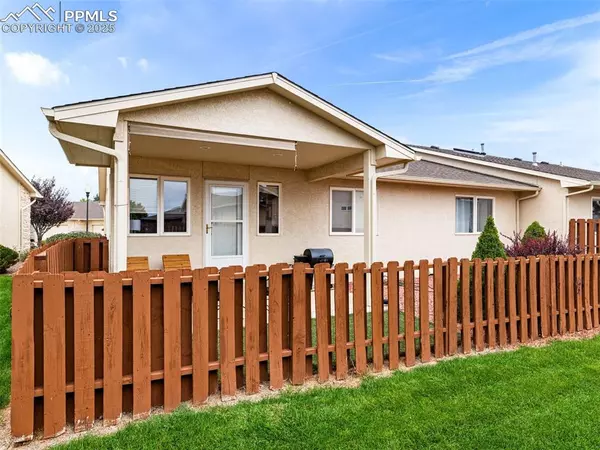 Pueblo, CO 81008,4811 Seasons VW