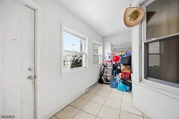 Passaic City, NJ 07055,383 Broadway