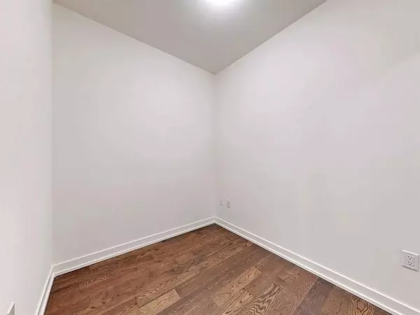 Toronto C02, ON M4W 1L1,1 Yorkville AVE #1801