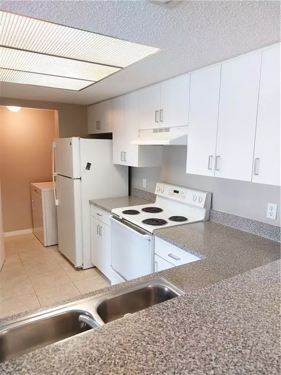 Coconut Creek, FL 33073,5001 Wiles Rd #308