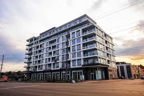 Burlington, ON L7T 2E1,500 PLAINS RD E #420