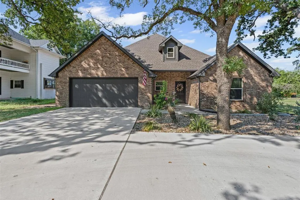 Springtown, TX 76082,204 W 5th Street