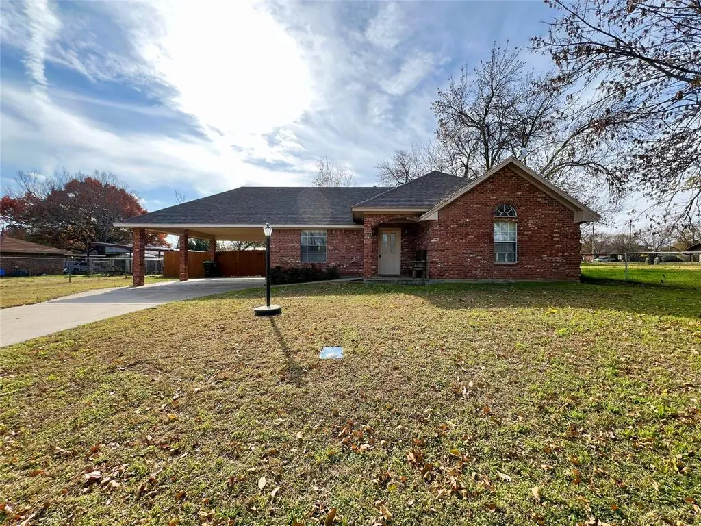 Boyd, TX 76023,408 W Morton Street