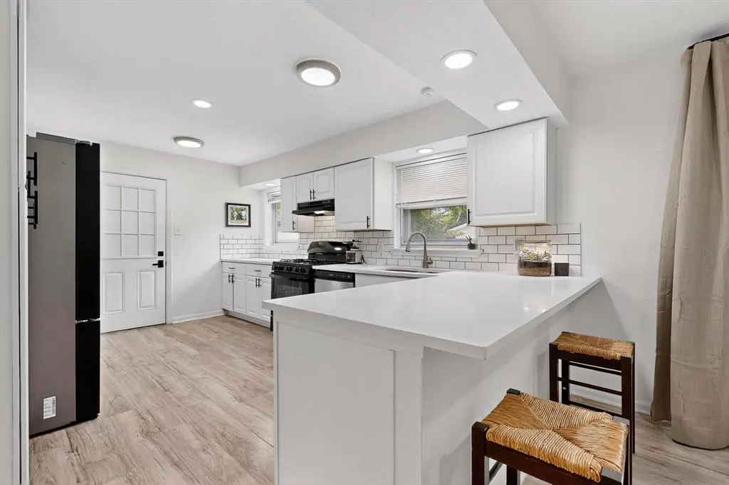 Dallas, TX 75228,10834 Cassandra Way