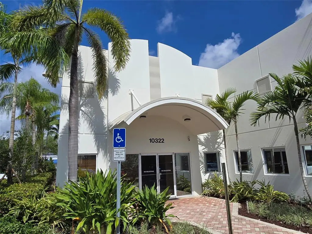 Sunrise, FL 33351,10322 NW 55th St