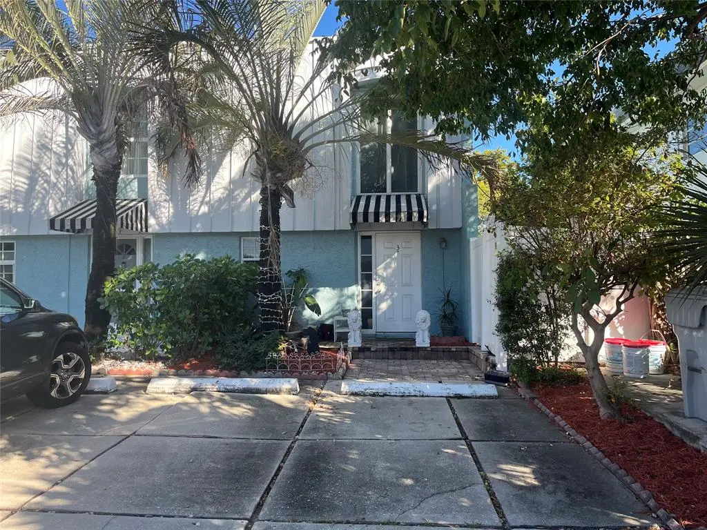 Pompano Beach, FL 33062,2708 NE 14th Street Cswy #3