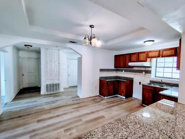 Longview, TX 75604,211 Watkins Street