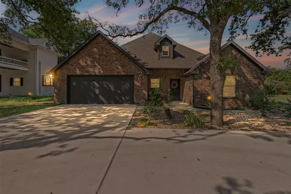 Springtown, TX 76082,204 W 5th Street