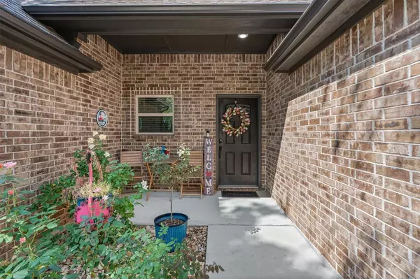 Springtown, TX 76082,204 W 5th Street