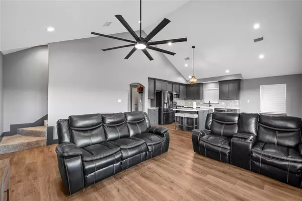 Aquilla, TX 76622,136 Hcr 2221 E