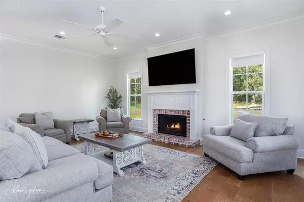 Shreveport, LA 71106,2108 Pecan Square Avenue