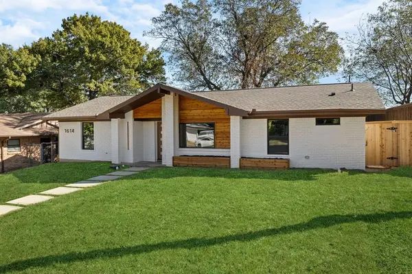 Dallas, TX 75241,1614 E Red Bird Lane