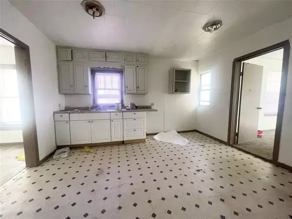 Paris, TX 75460,863 4th Street SW