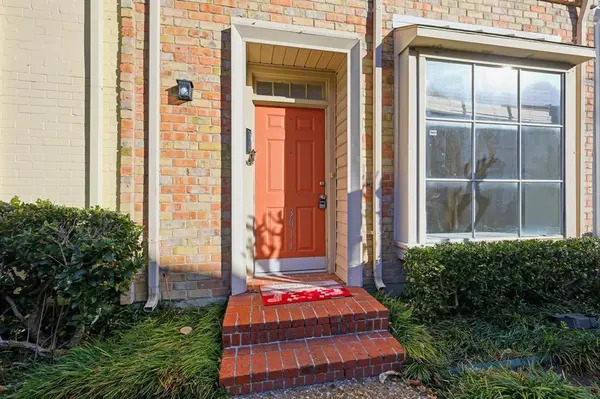 Dallas, TX 75220,3011 Brockbank Court #B