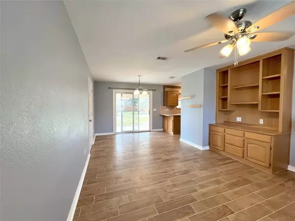 Boyd, TX 76023,408 W Morton Street